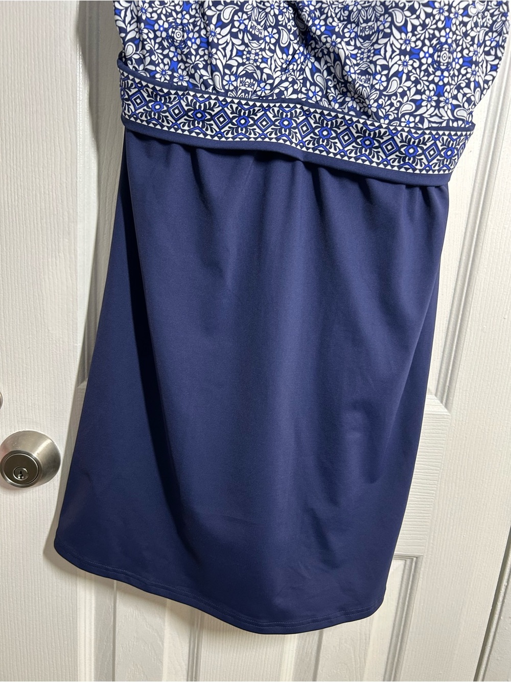Lands’ End Swim Dress Sz 8 One Piece Swimsuit Blue White Floral Tummy Control - Picture 10 of 11